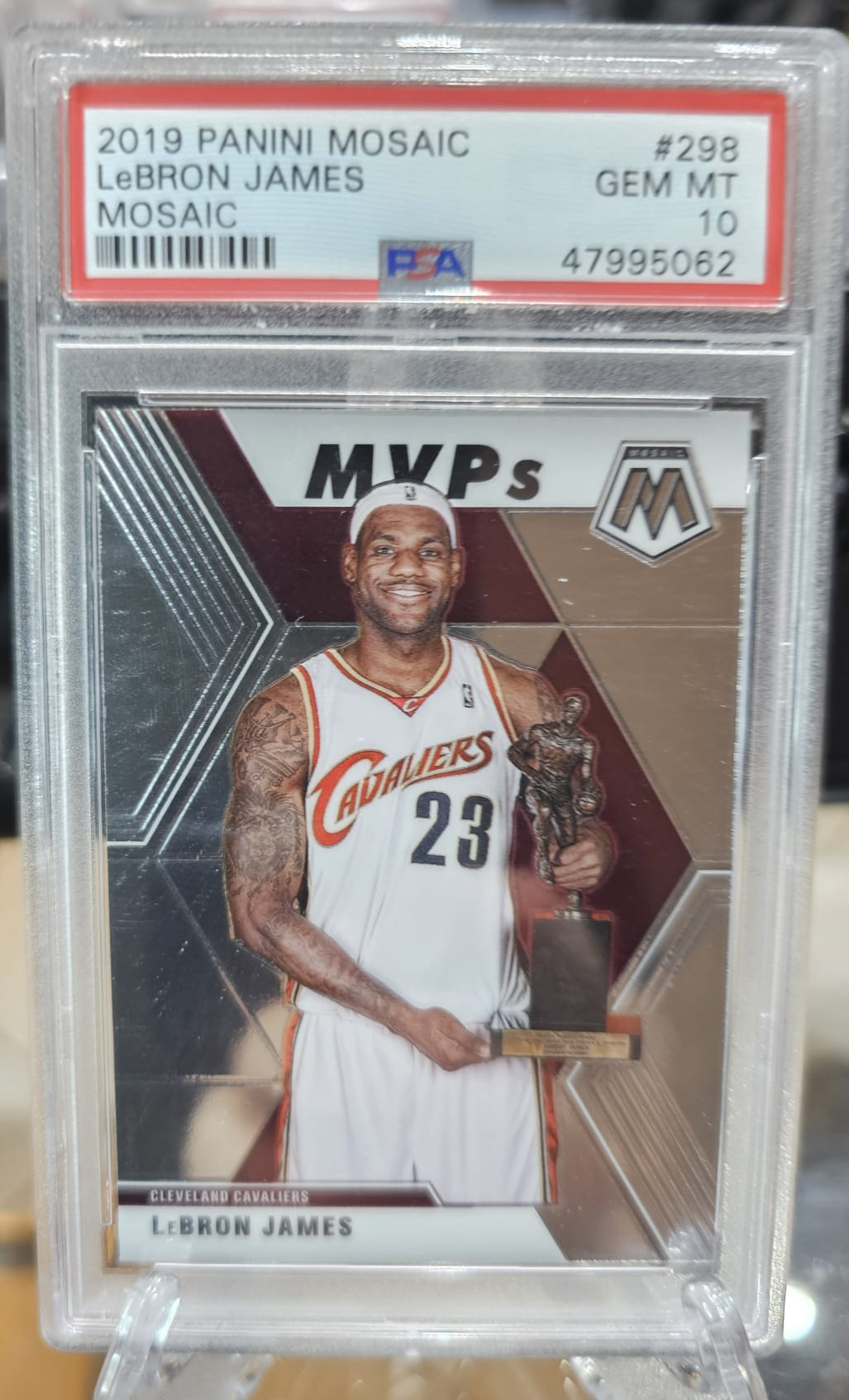 Lebron James 2019 Panini Mosaic PSA 10